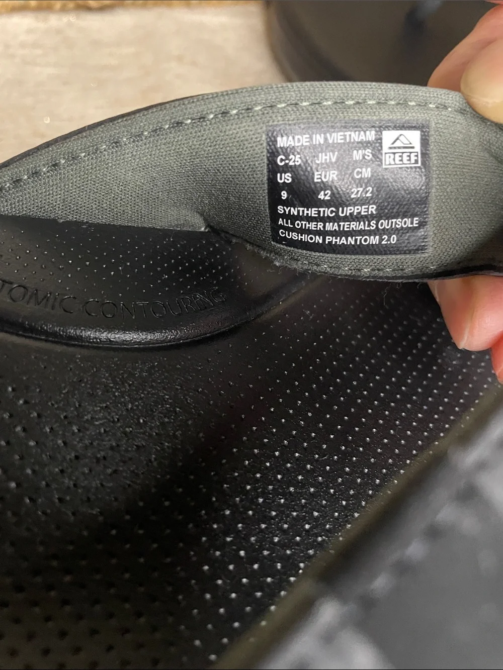 Reef Men's Black Perforated Comfort Flip Flops Sz 9 Mint!